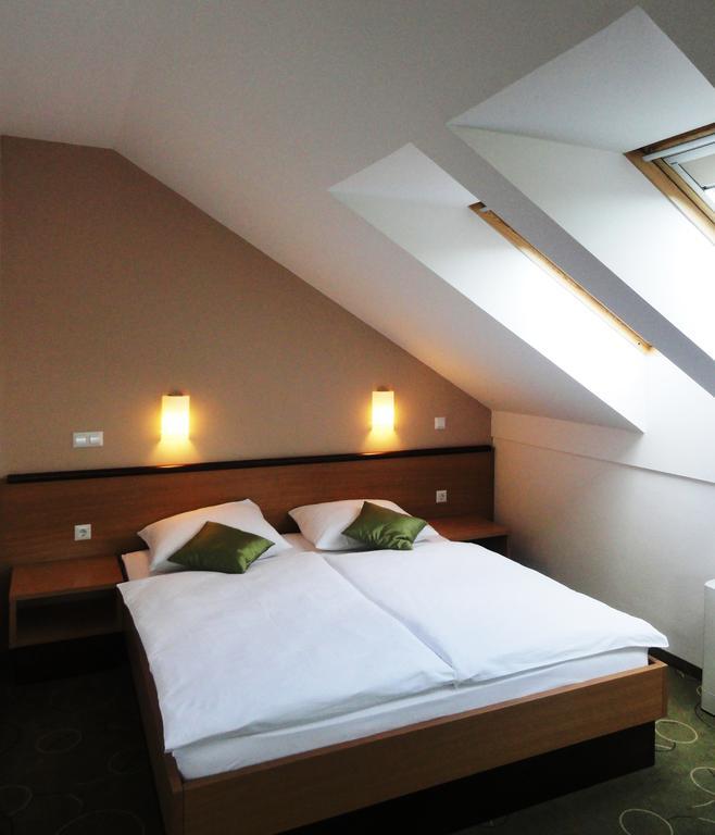 Hotel Bela Krajina Metlika Zimmer foto
